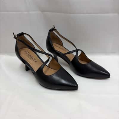 Frankie4 Womens  Size 6 Black  