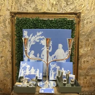 Jasper Wedgewood tableware & tulip candelabra triple