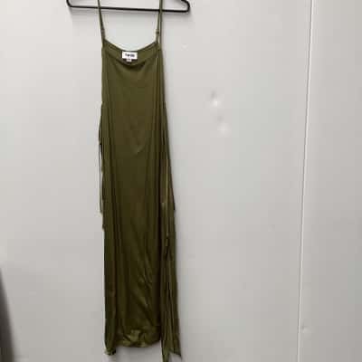  Womens “TWIN”  Size M  long dress side split Green 