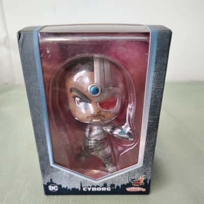 Hot Toys Cosbaby (S) Series - Cyborg - Hot Toys a great deal for a rare collectible.