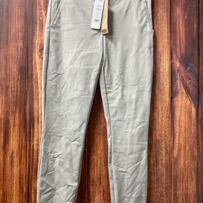 Forever New   Size 8 Beige 7/8 slim pants new 