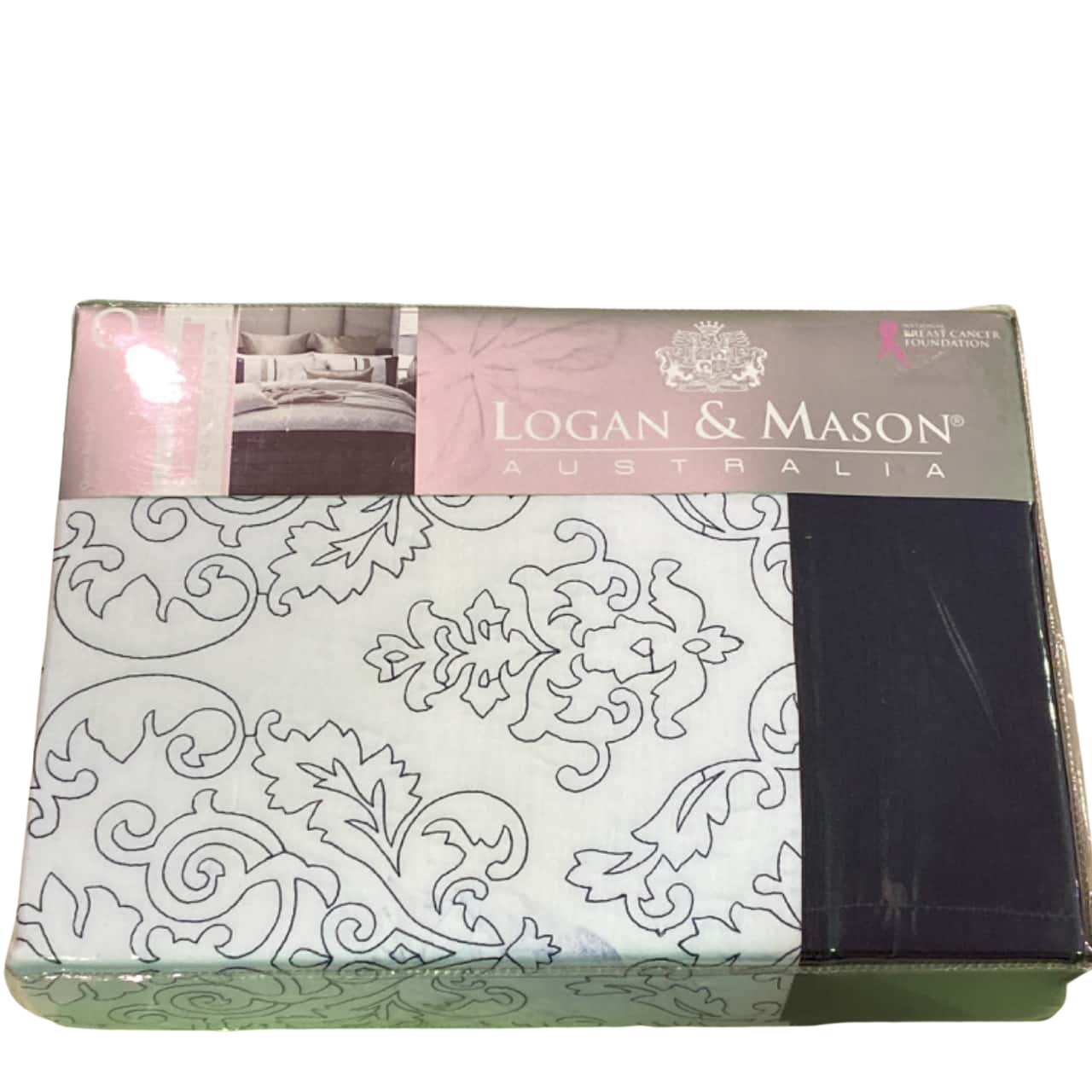 Logan & Mason Q bed quilt cover set (s)