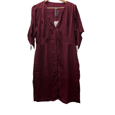 Tussah Womens  BNWT Size 18 Midi Dress Plum 