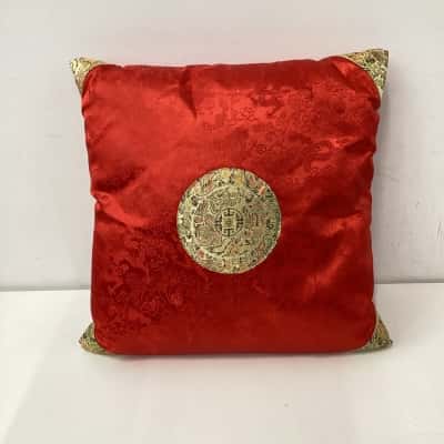 Oriental Cushion Red