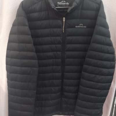 Kathmandu Womens  Size L Puffer Jacket Black  