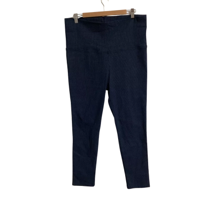  SOON Maternity Dot Print Crop Pant NWT