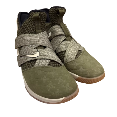 LEBRON SOLDIER XII YOUTH "ANCHOR" Size 10 OLIVE CANVAS
