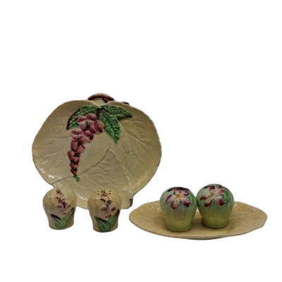 Thls collection features vintage Carlton Ware ceramic tablewares in the popular "Foxglove" pattern. 