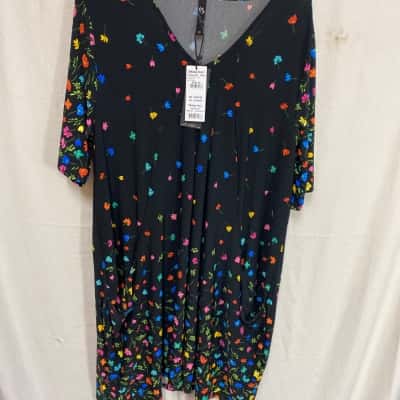 Taking Shape Size 20 Border  Print Tunic in Black