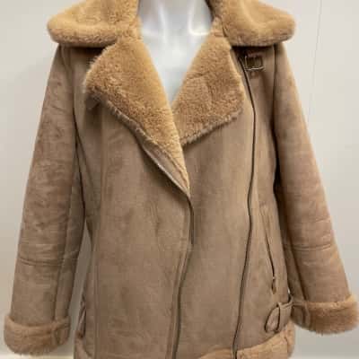 Stradivarius Womens Size M Faux Fur Jacket