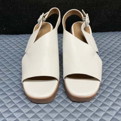 Eos white heels Size 41