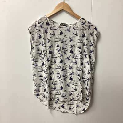 Sportscraft Womens  Size 8 Sleeveless Top 100% silk F