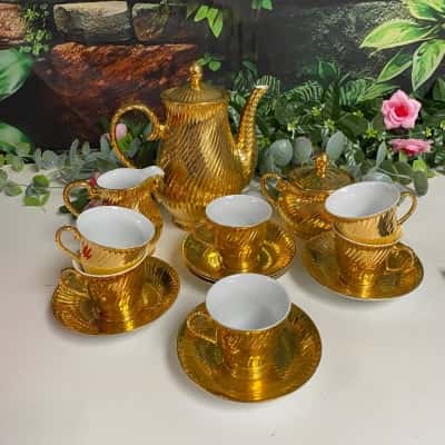 Fine China 15 pce Gold Lustre Mocha Coffee Set 22-carat gold plated ribbed design 