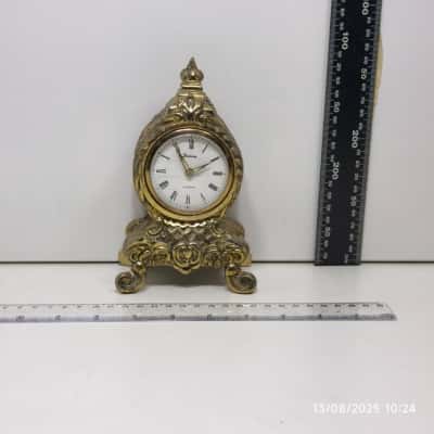 Sunny Vintage Wind Up Clock 