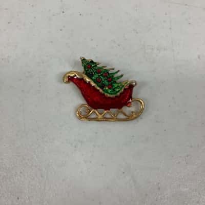 Avon Fashion Women’s Santa’s Sled Brooch