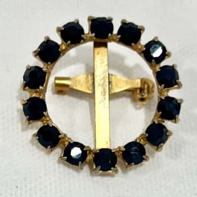 Vintage Round Dark Stone Brooch 
