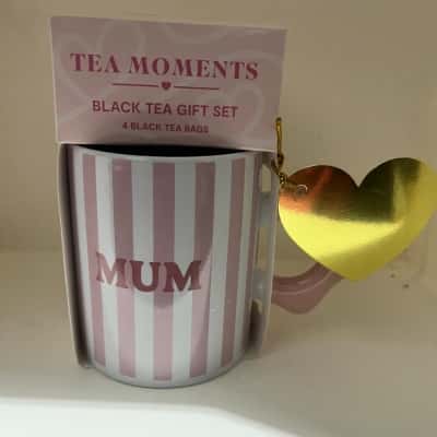 MUM Tea Mug with Tea