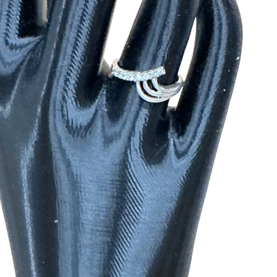  Womens SS925 Ring with Clear Stones