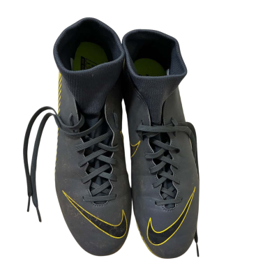 Nike Mercurial Superfly 6 Club FG/MG Soccer Cleats with Shins