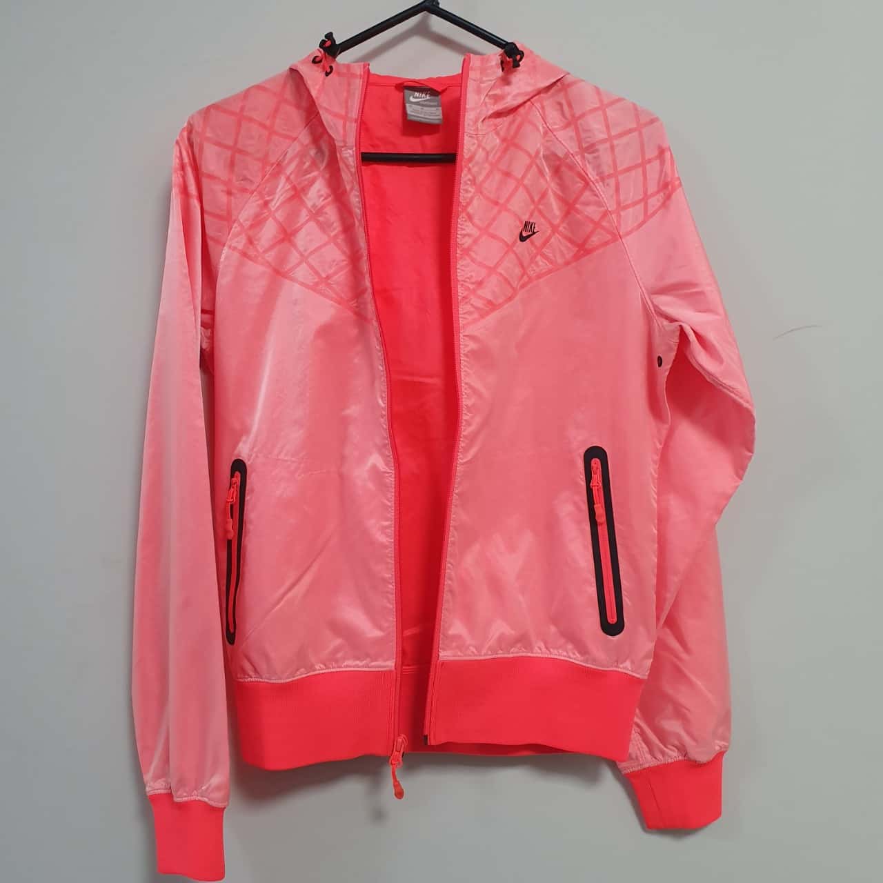 neon pink nike jacket