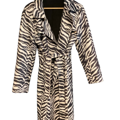 Brave + True zebra coat  Size M Animal print / Black  / White 