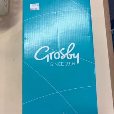 Crosby Womens  Size 8 Blue slippers