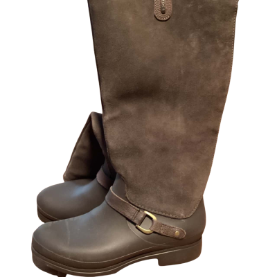Crocs boots BNWOT Size 9 Brown 