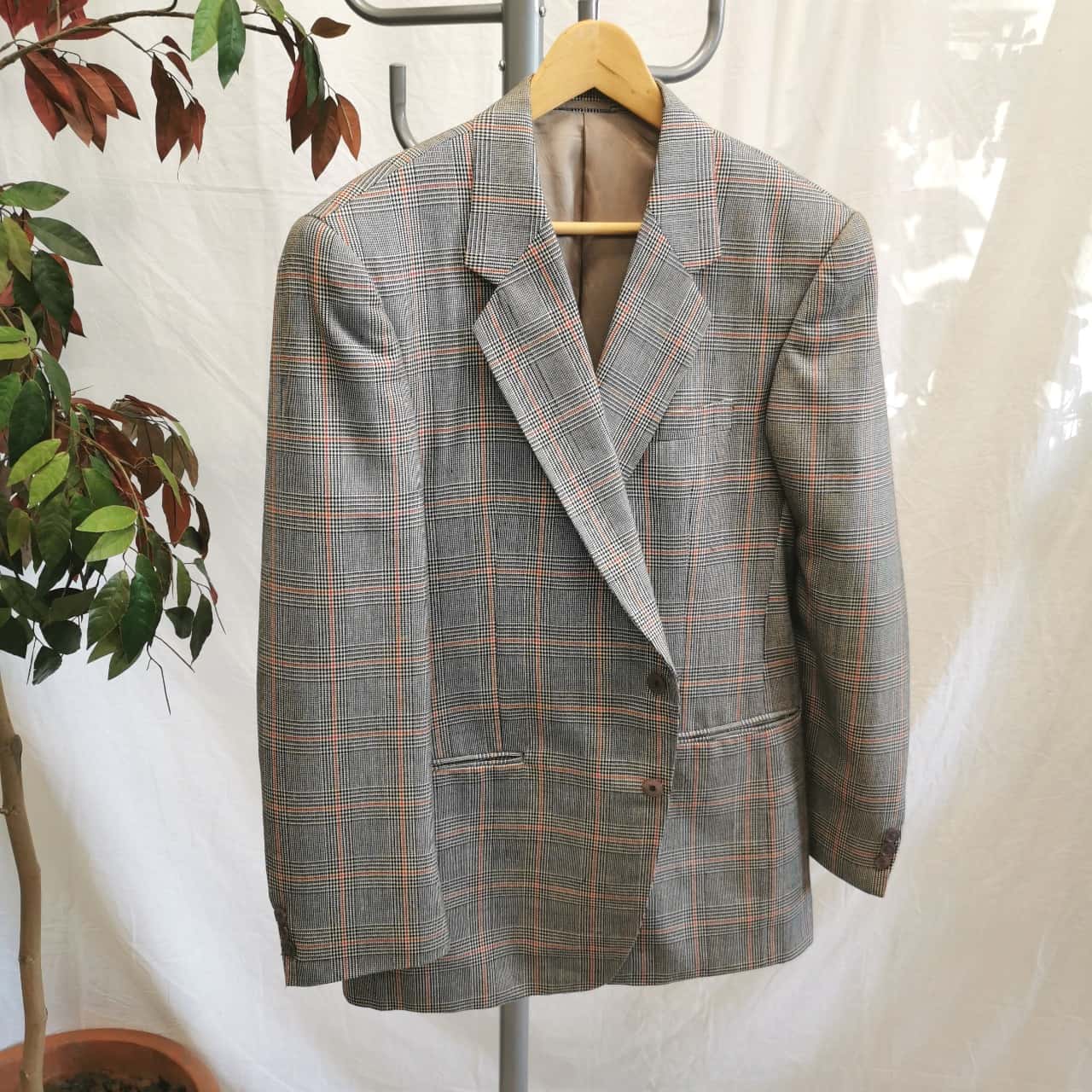 42 regular coat size