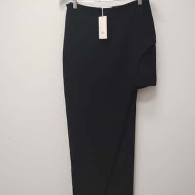Cue Womens  Size 8 Asymmetrical Hemline Skirt Black  