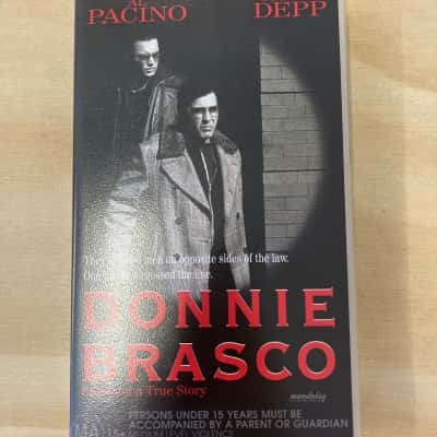 Al Pacino and Johnny Depp Donnie Brasco Casette