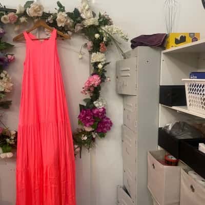  NWT Essentiel Antwerp, Size eur34 (au4-6)Maxi Dress, neon salmon pink