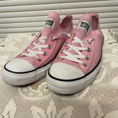 Converse Unisex  Size 11 Sneakers Pink  
