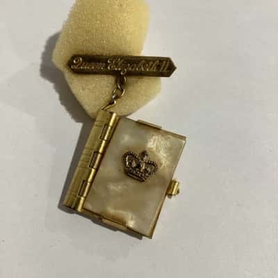 QEII Coronation Souvenir Brooch 1953