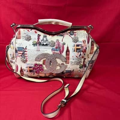 Women's Statement Handbag/Cross Body Bag featuring a Distinct Iconic Themed Graphic Print & Vibrant Rhinestones