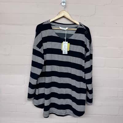 BNWT Virtuelle Womens Long Sleeve Top Size 18 