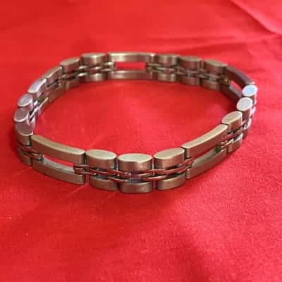  Unisex Tensity Stainless Steel Bracelet 