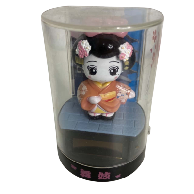 Traditional Japanese Figurine of a Maiko 