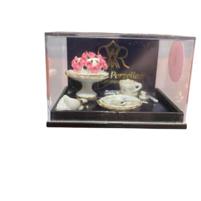 Reutter porzellan 12:1 doll house tea set 