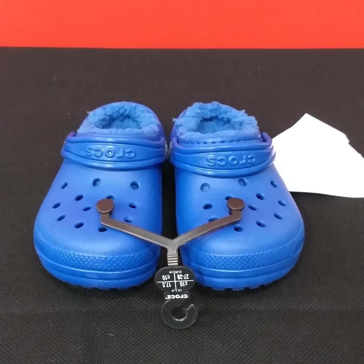 mens lined crocs size 10