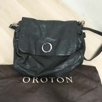 Oroton Black Folder/Shoulder Bag VGUC