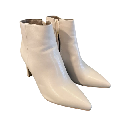 Freelance Womens  Size 38 Boots Cream " Thrill"