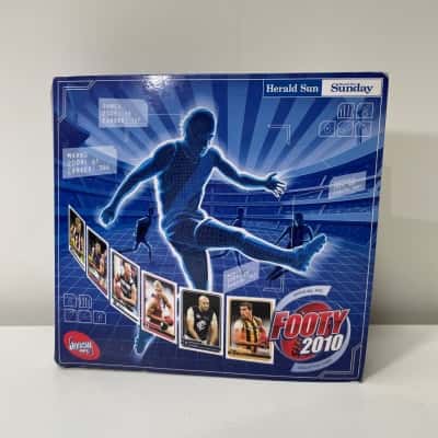 AFL footy cards 2009 mixed book