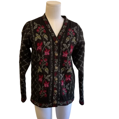 “Chessy Lewis” - Womens - Size M -Cardigan Pattern 
