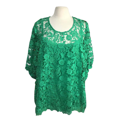 Taking Shape Womens  Size 22 Charlotte Lace Top