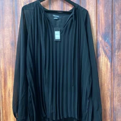 City Chic Womens  Size 16 Black  shirt New