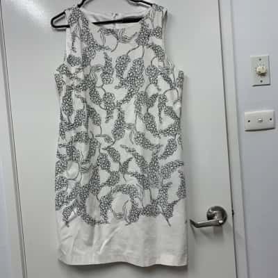 Trent Nathan Womens  Shift Dress in White  Size 18