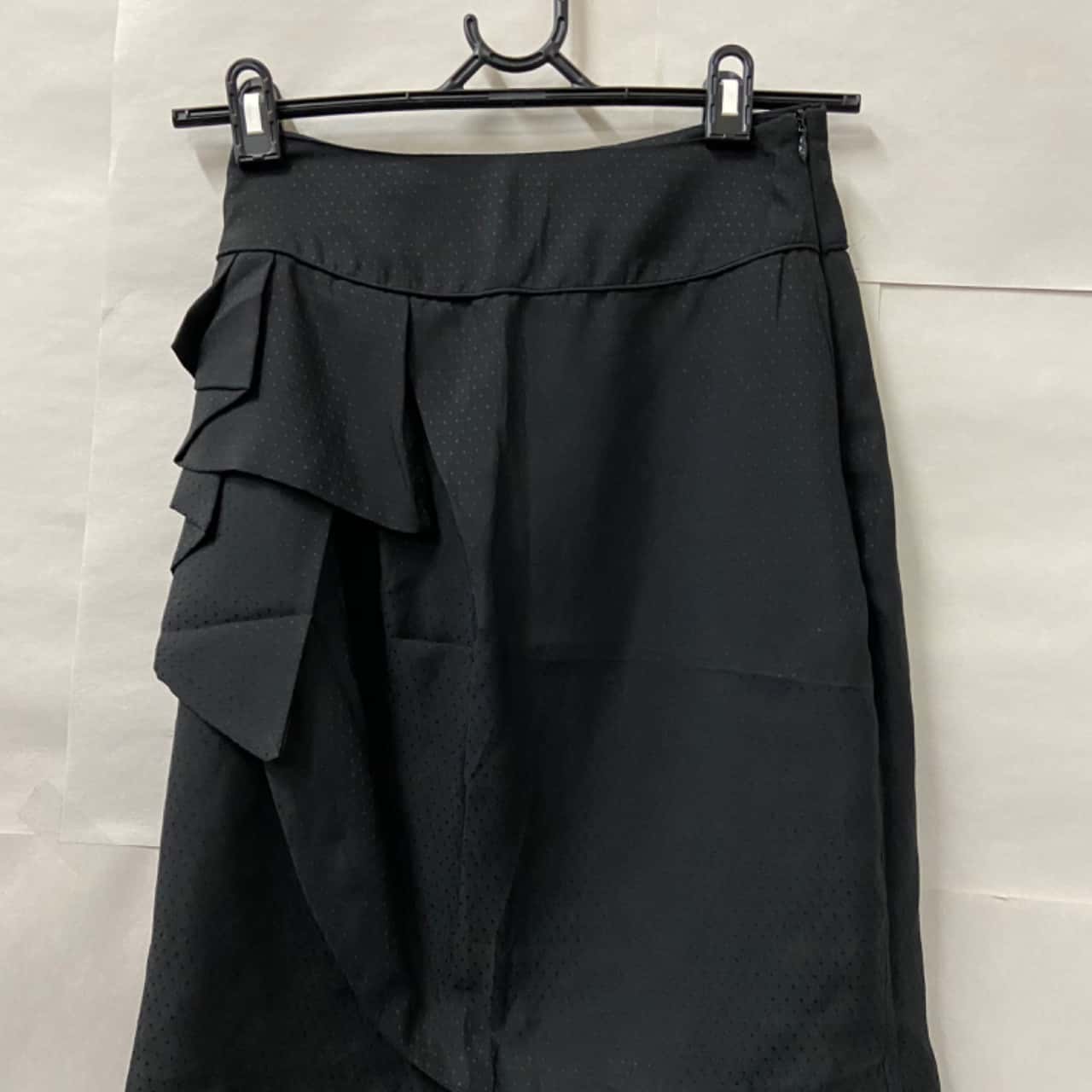 11966 Black Striped Knee Length Skirt main image 1