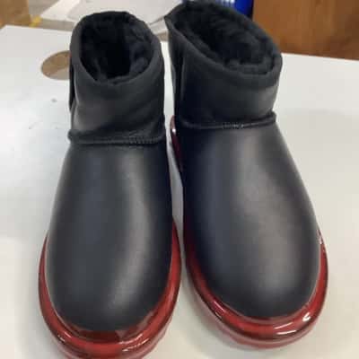 Emu Australia Womens  Size 7 Boots Black  