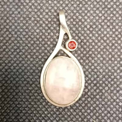 925 Silver Pendant with Rose Quartz & Red Gemstone – Elegant & Feminine #rosequartz #silverpendant #gemstonejewellery