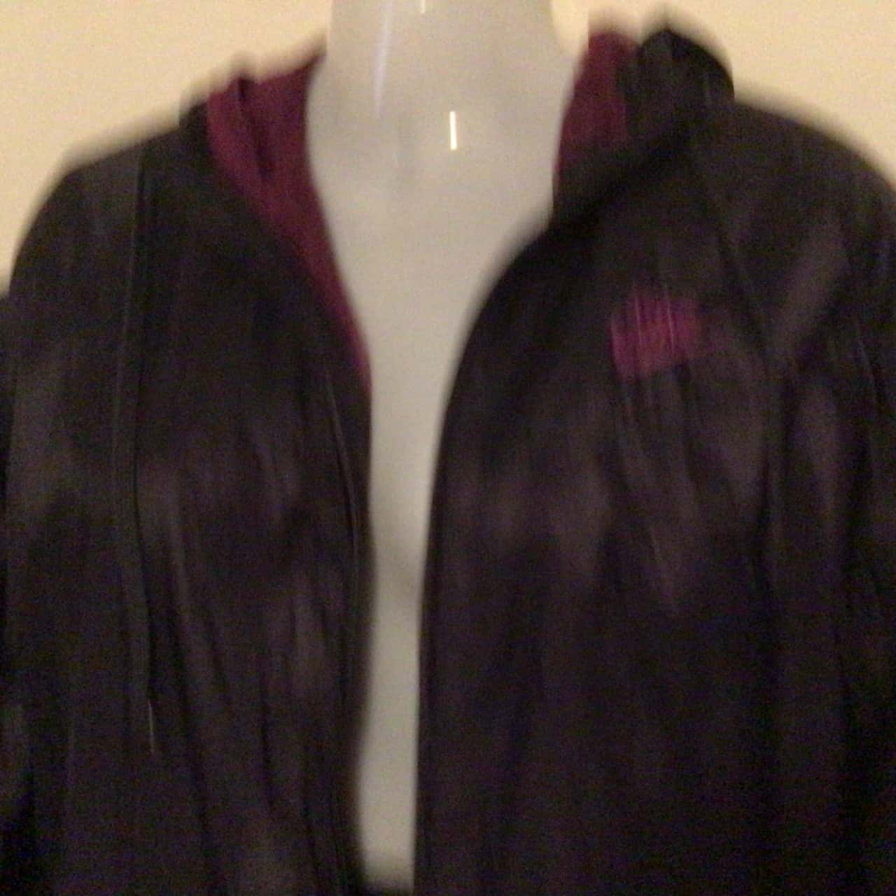 Womens Nike Spray Jacket Size M Deep Purple (s)